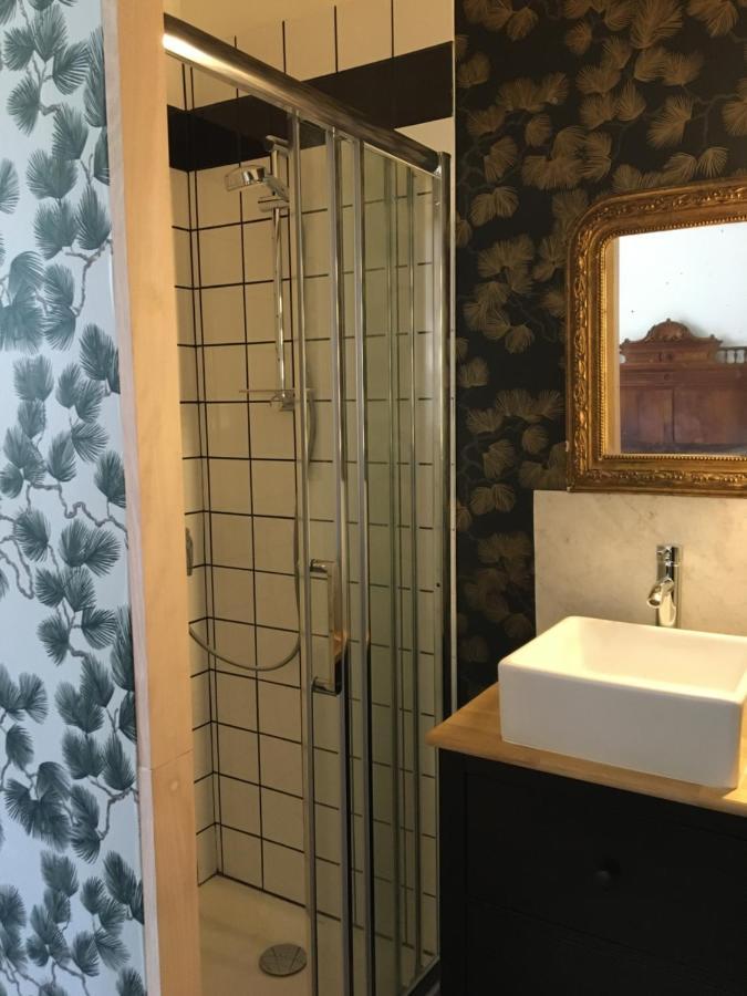 Charmant Appartement Sur Cour, Le Berlingott Bagnères-de-Bigorre Exteriör bild