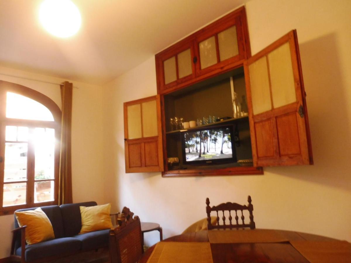 Charmant Appartement Sur Cour, Le Berlingott Bagnères-de-Bigorre Exteriör bild