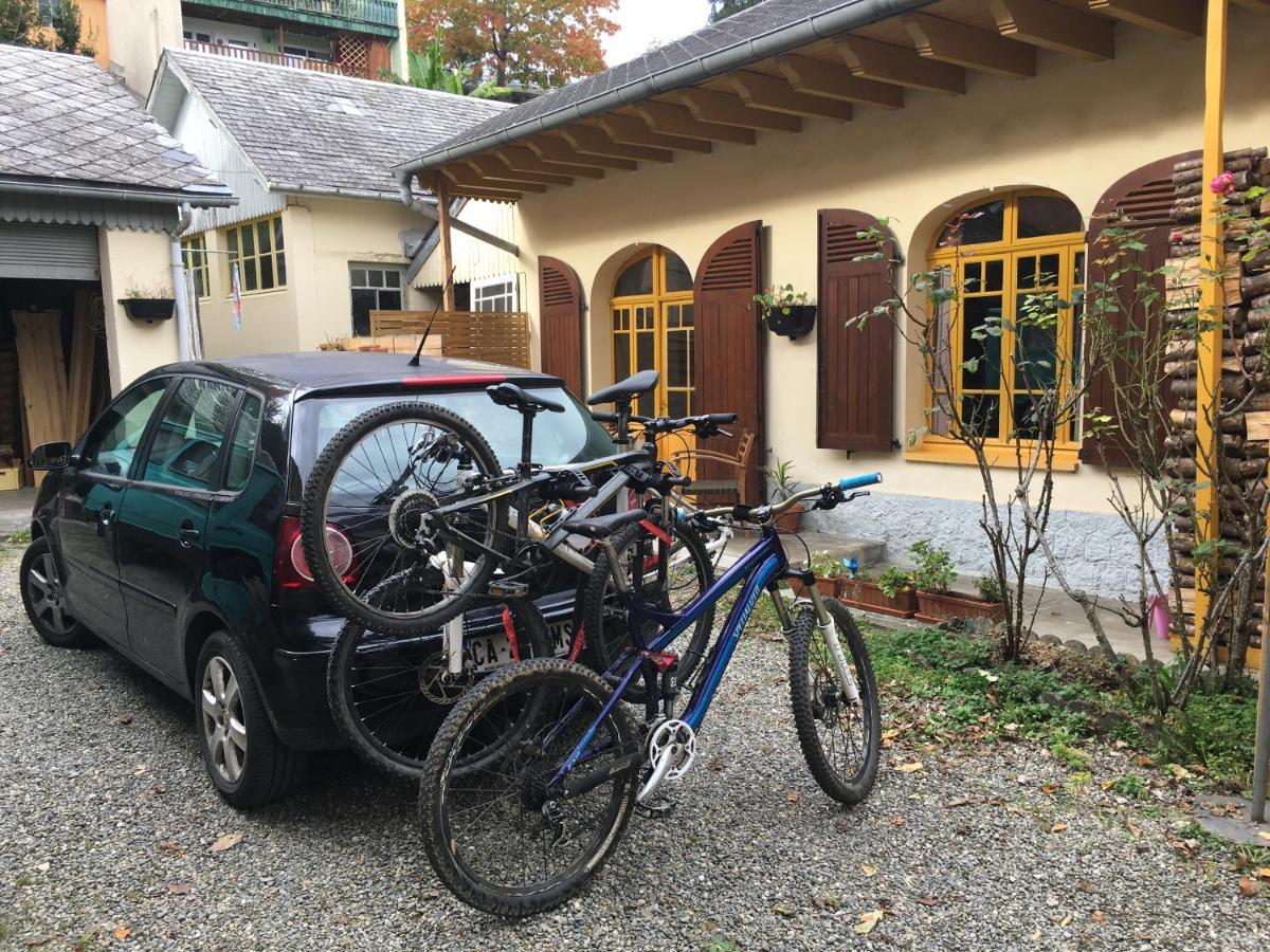 Charmant Appartement Sur Cour, Le Berlingott Bagnères-de-Bigorre Exteriör bild